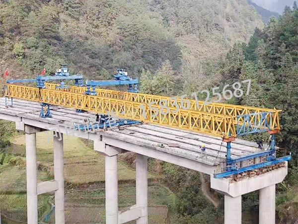 嘉兴800吨架桥机